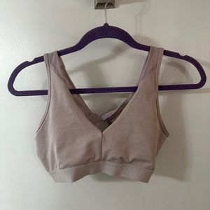 Nike Twisted Back Sports Bra, Light Purple